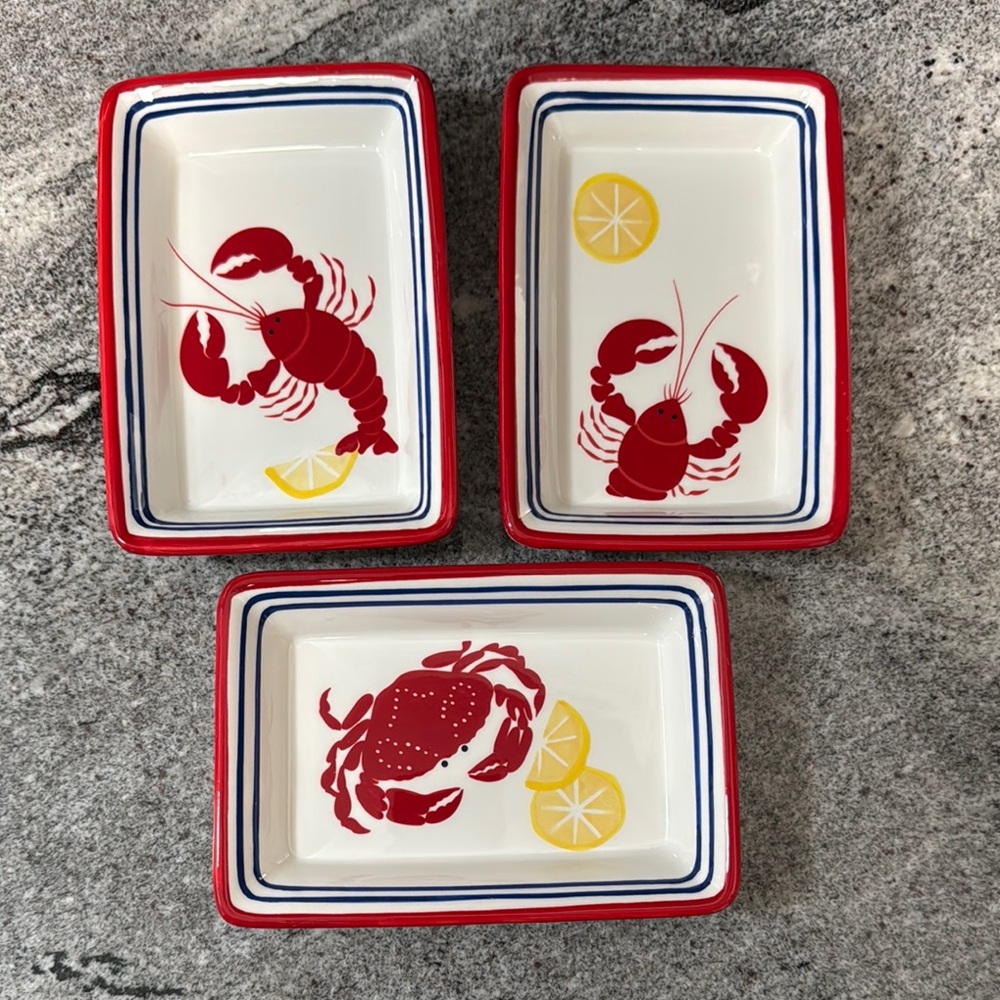 Sonoma life & Style Nantucket Collection Lobster and Crab Ceramic Dishes set/3